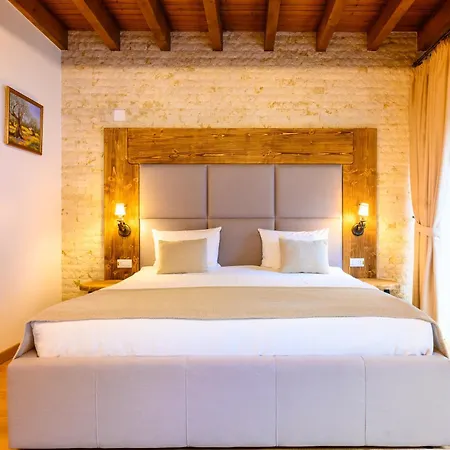 Konukevi Casa Baciu Colacu Fundu Moldovei